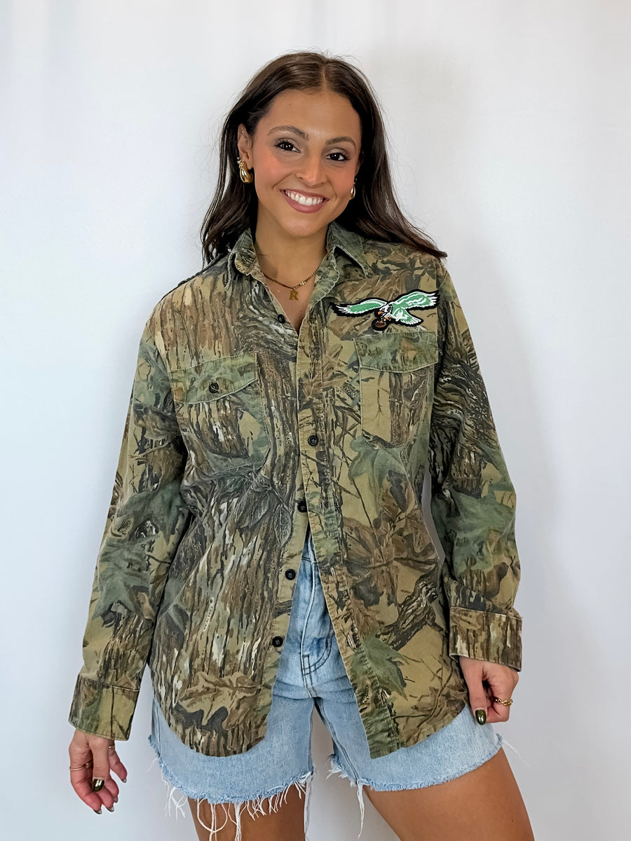 Medium camo Eagles Appliqué Button Down